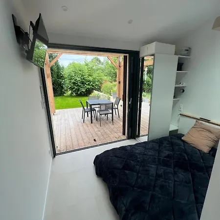 Sun Apartment *